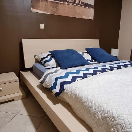 M&M Apartments Biograd Na Moru Bagian luar foto