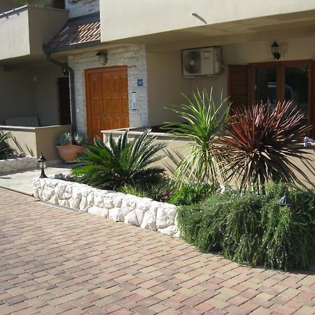 M&M Apartments Biograd Na Moru Bagian luar foto