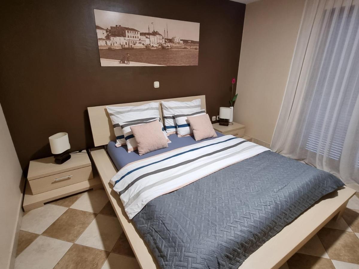 M&M Apartments Biograd Na Moru Bagian luar foto
