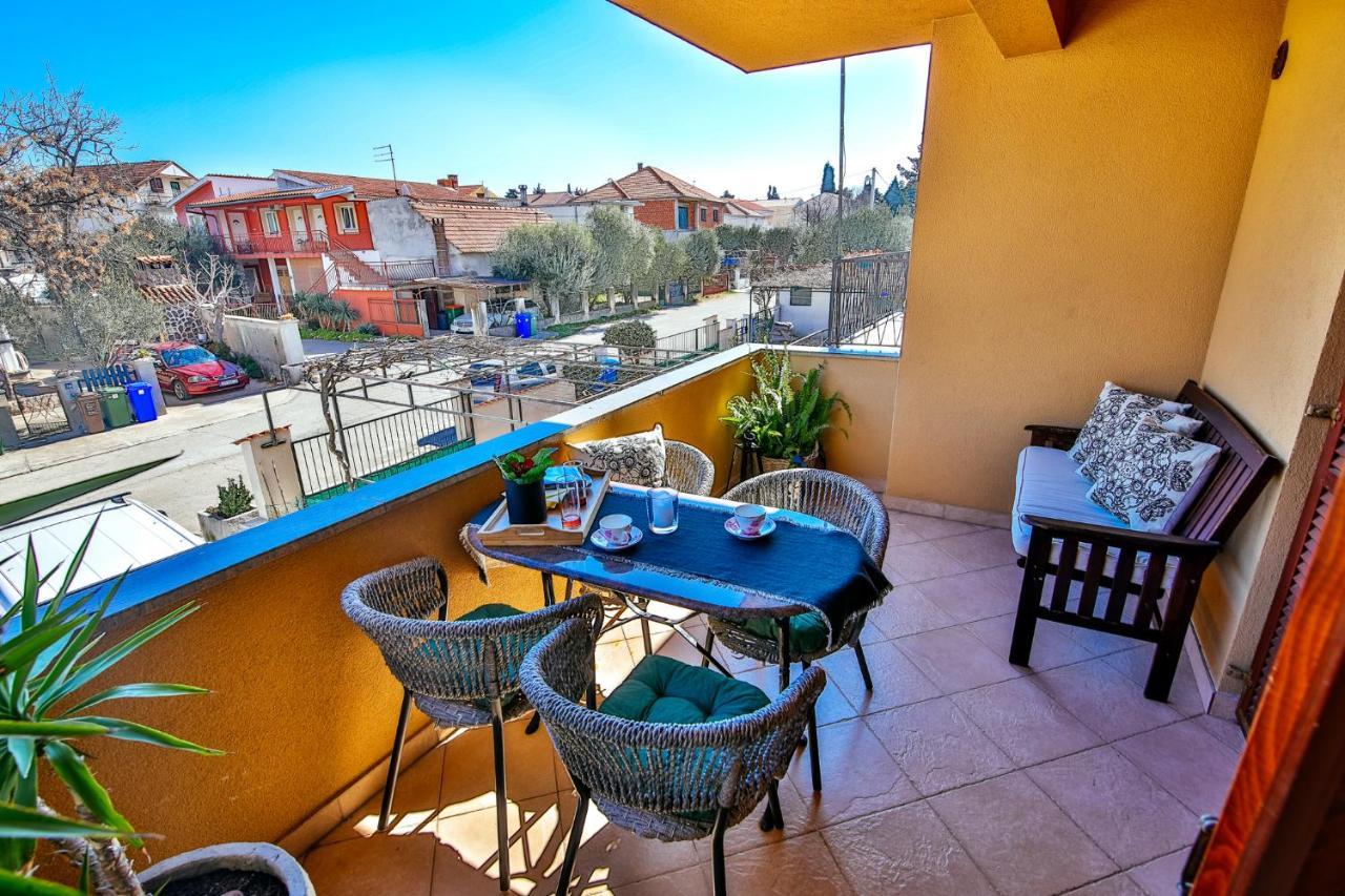 M&M Apartments Biograd Na Moru Bagian luar foto