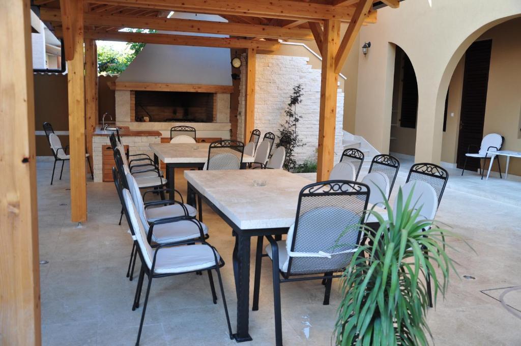M&M Apartments Biograd Na Moru Bagian luar foto